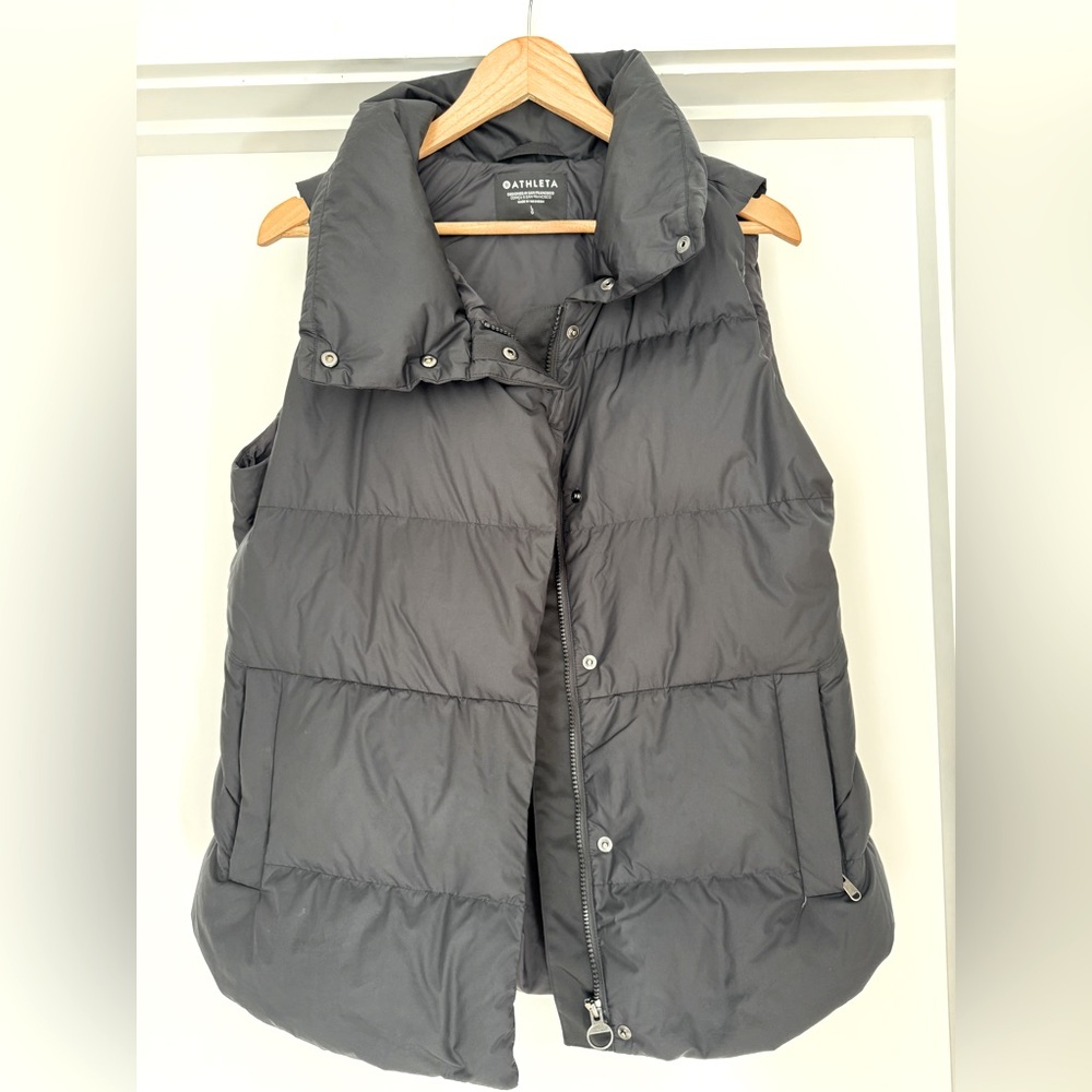 Athleta Women's Black Puffer Vest